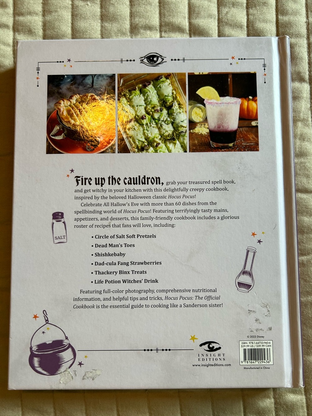 Disney Hocus Pocus The Official Cookbook - Picture 3 of 7